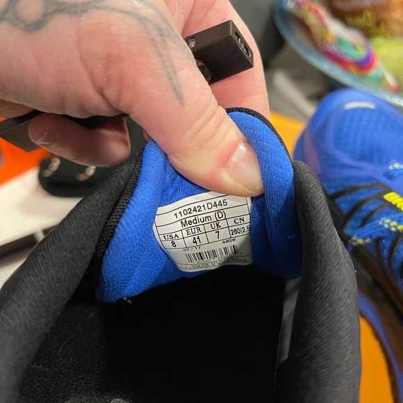 Brooks mens running shoes - Picture 6 of 6